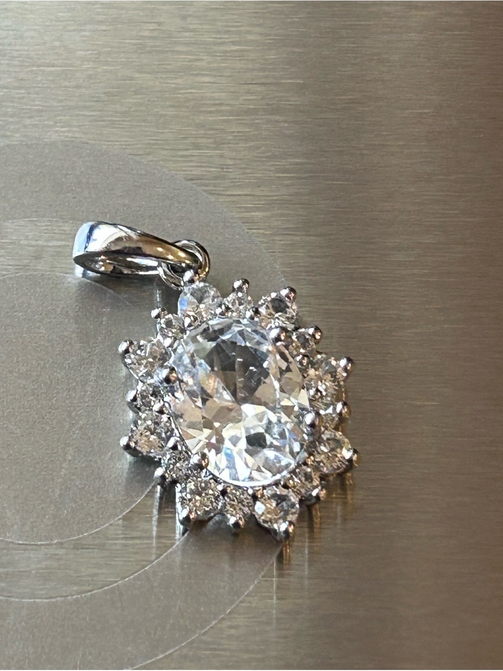 Vintage 925 Sterling Silver Oval Halo Starburst Cluster Pendant